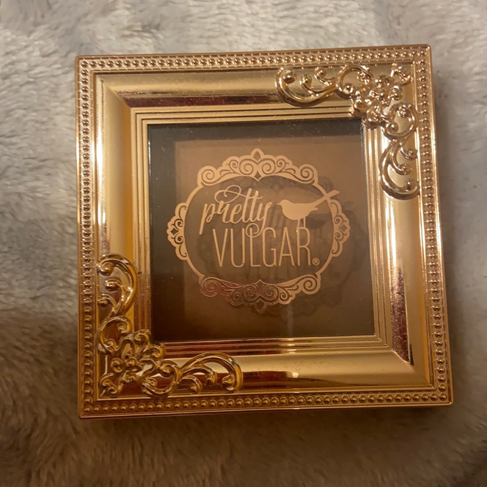 Pretty Vulgar Bronzer
